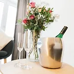 Aparthotel Unique