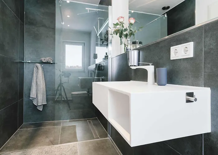 Unique 3* Schongeising